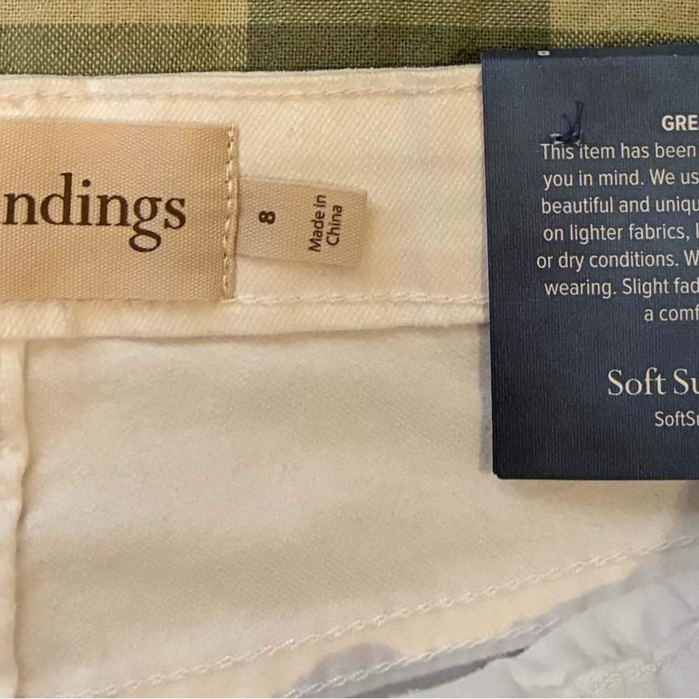 NWT Soft Surroundings White “The Ultimate High Rise Lace Hem Crop Jeans” 8 - Picture 6 of 10